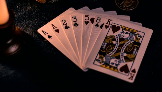 Member VIP Diamond RajaCasino88 menikmati layanan eksklusif dengan manajer akun pribadi dan cashback premium