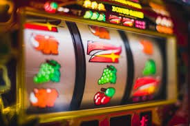 Live casino rajacasino88 dengan dealer profesional streaming HD dan meja baccarat langsung 24 jam